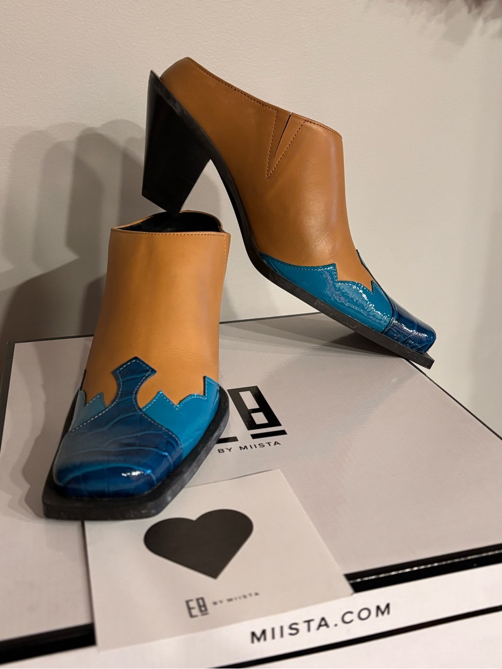 NIB E8 by Miista Dory Western Cowboy Beige Turquoise Blue Croc Leather Mules 38 - Picture 2 of 8
